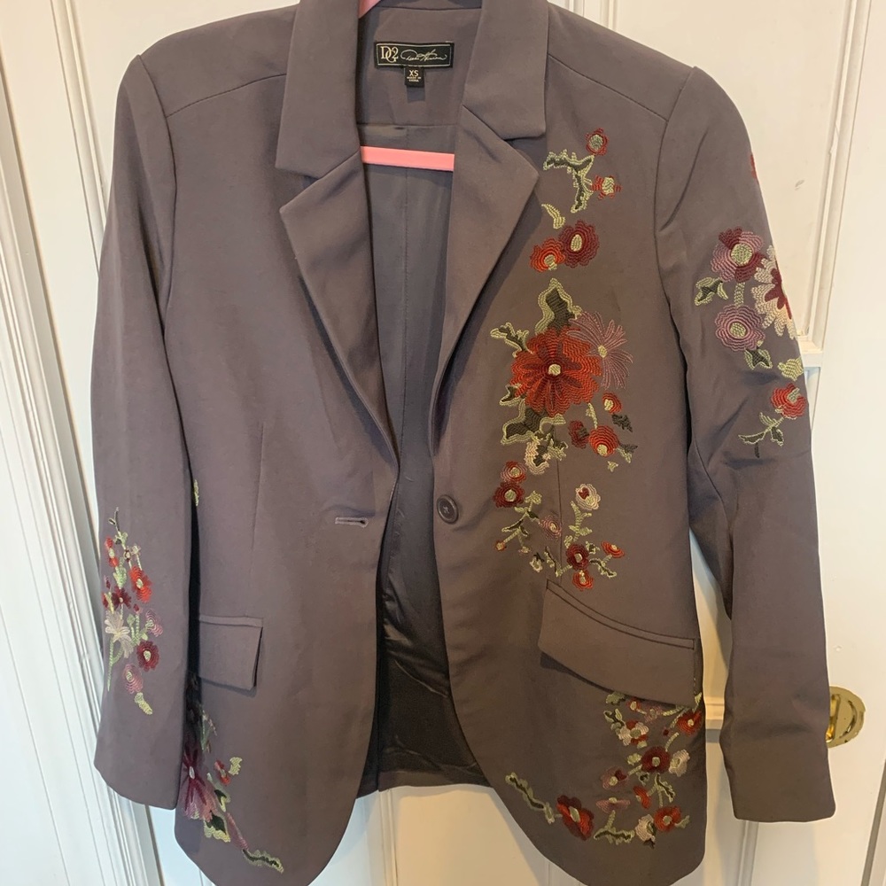 DG2 Diane Gilman Floral Embroidered Jacket Blazer 1 Button Gray Size XS